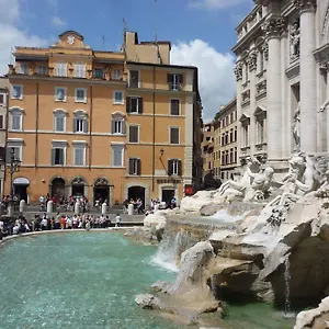 Apartamento In Trevi Fouintain View, Roma